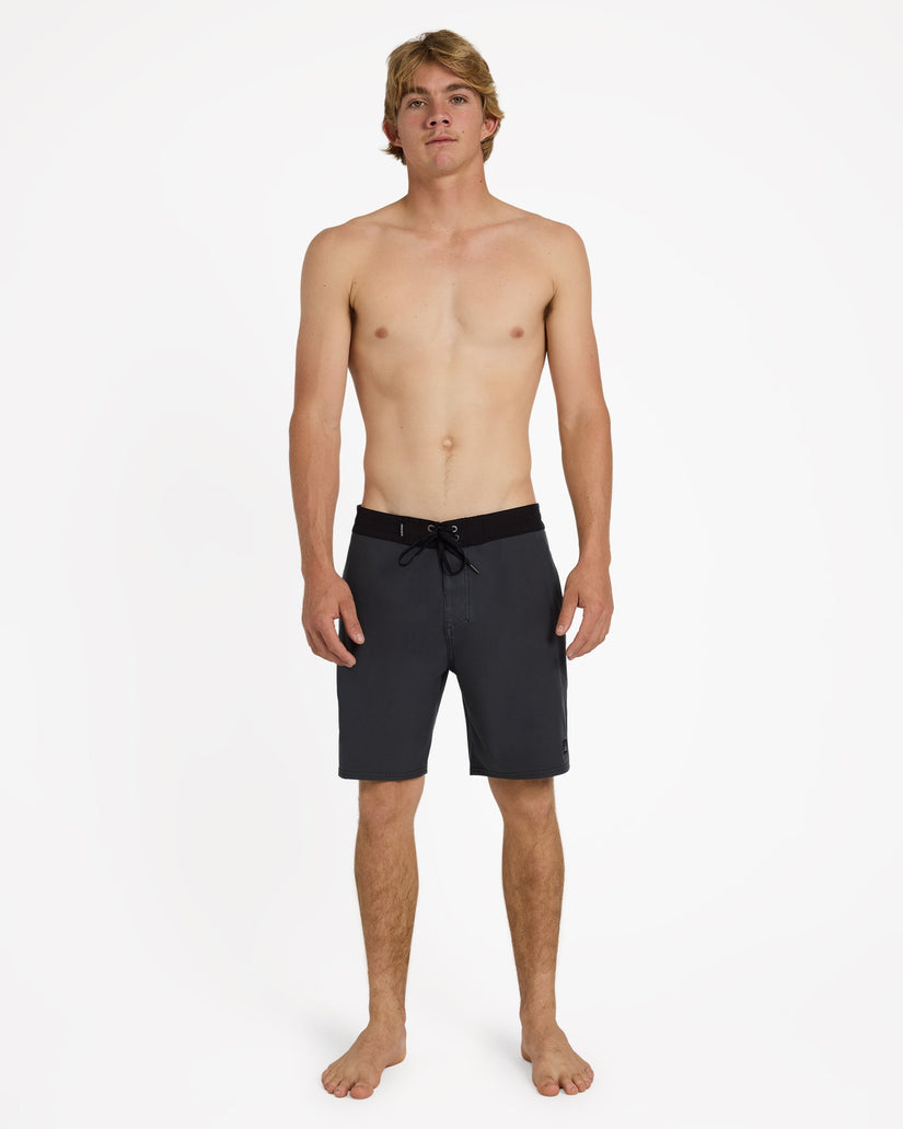 uqybs03131_quiksilver_kvj0_frt9
