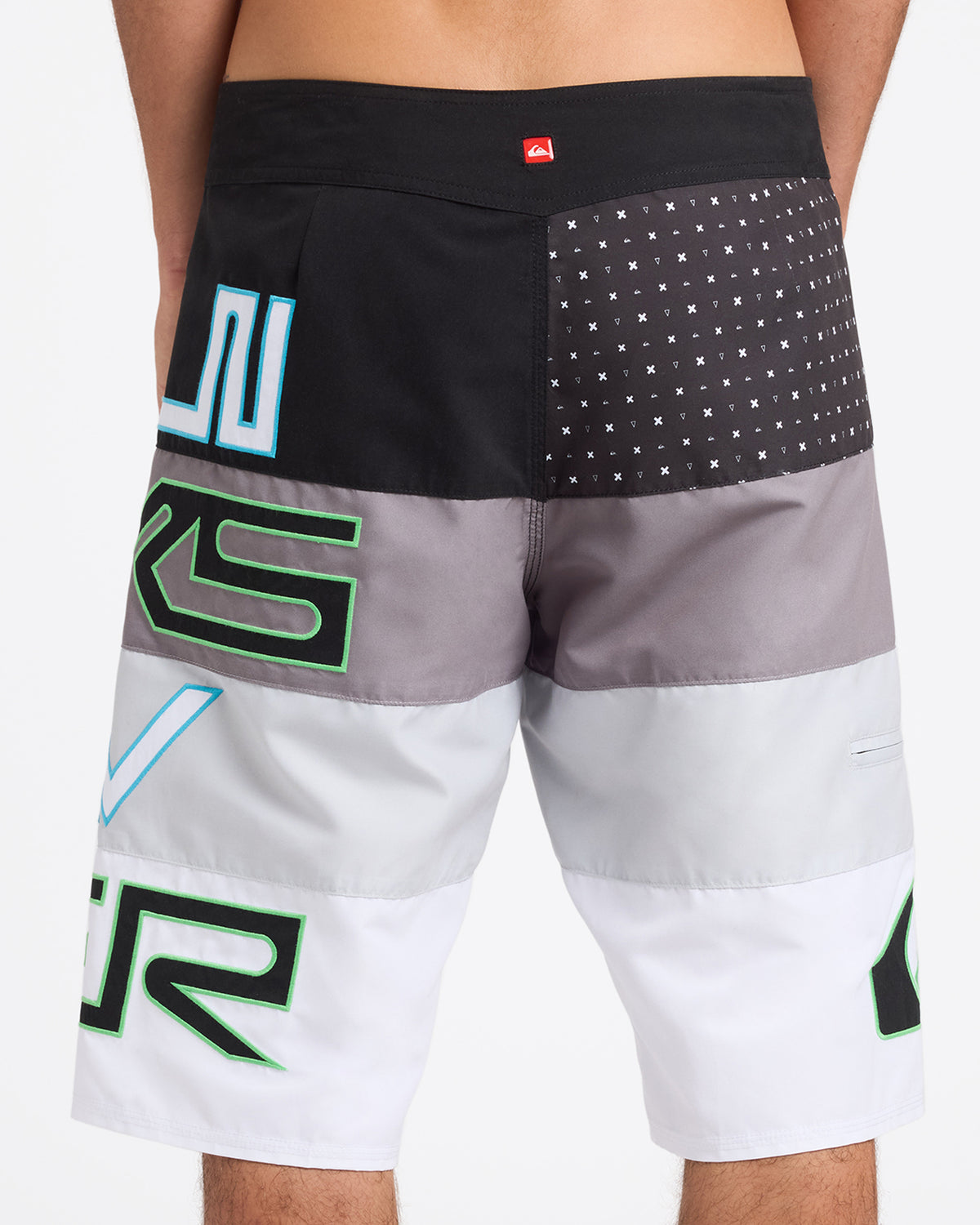 MO MASSIVE BOARDSHORT 23