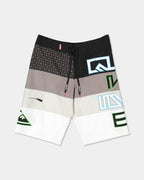 MO MASSIVE BOARDSHORT 23