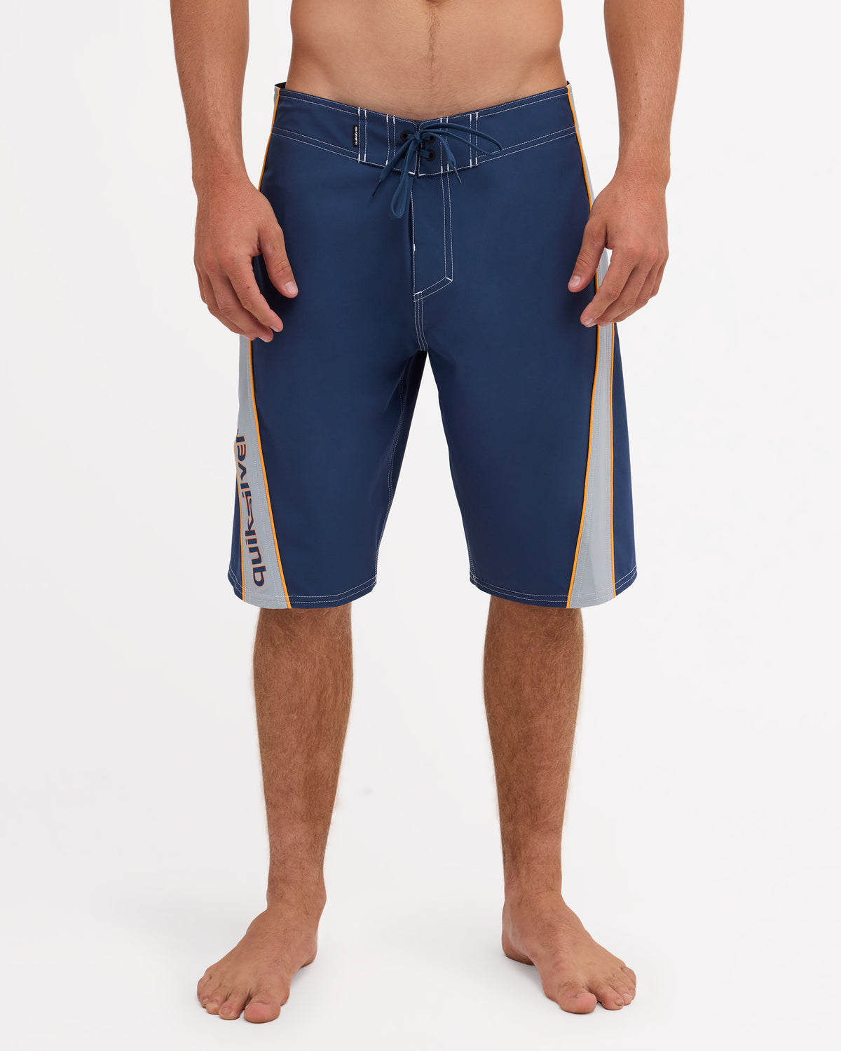 uqybs03160_quiksilver_brq0_frt1