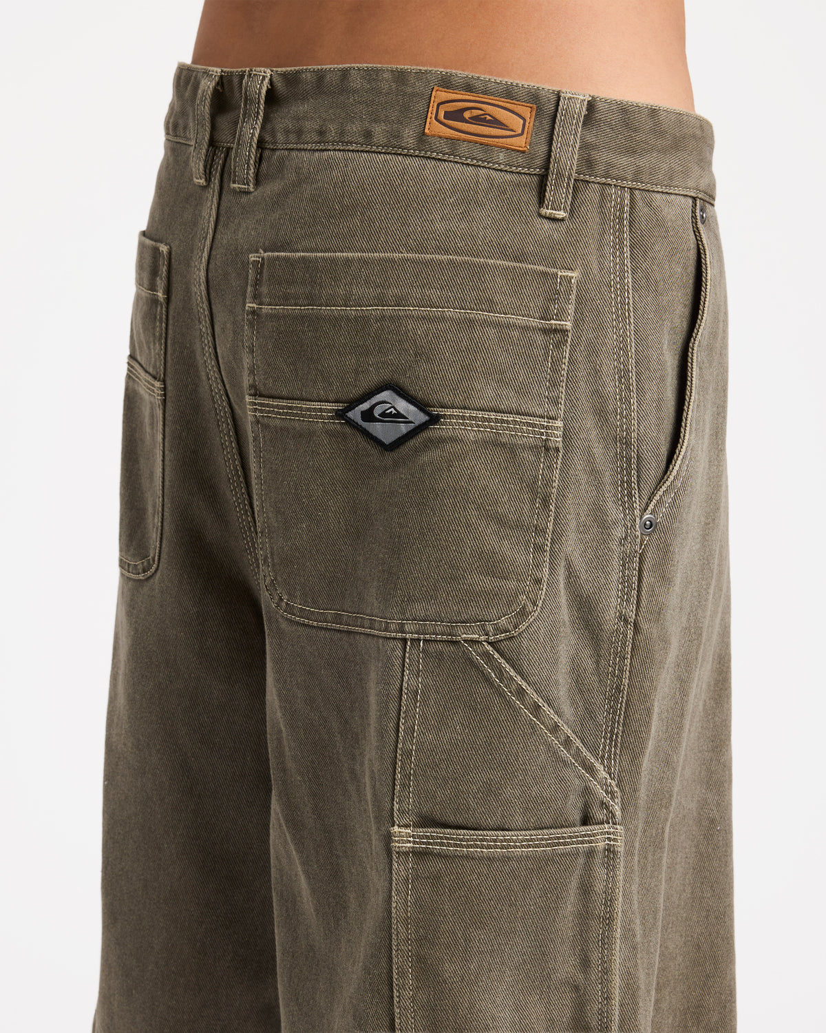 uqyds03004_quiksilver_cqp0_dtl1