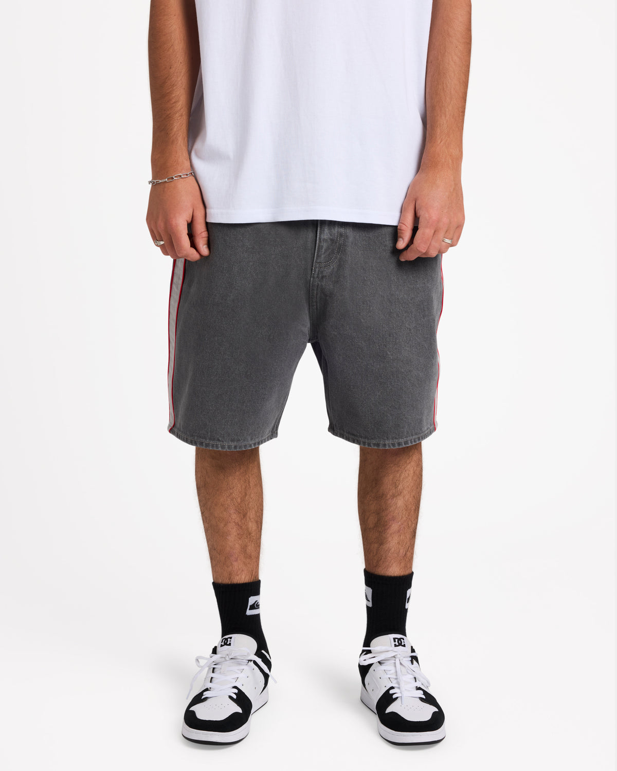 uqyds03005_quiksilver_kzmw_frt1