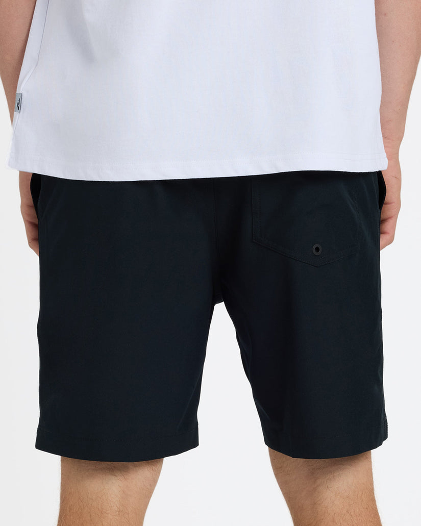 uqyhy03085_quiksilver_kvj0_bk6