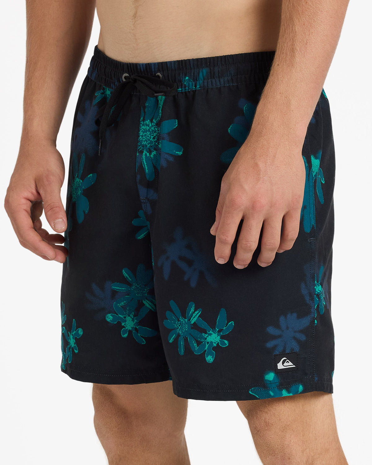 uqyjv03056_quiksilver_kvj9_sd6