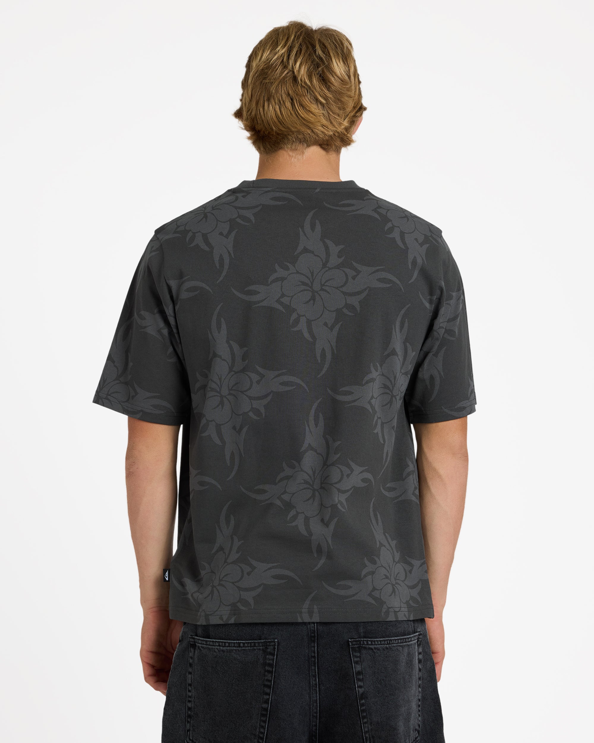 uqykt03302_quiksilver_kvj0_bck1