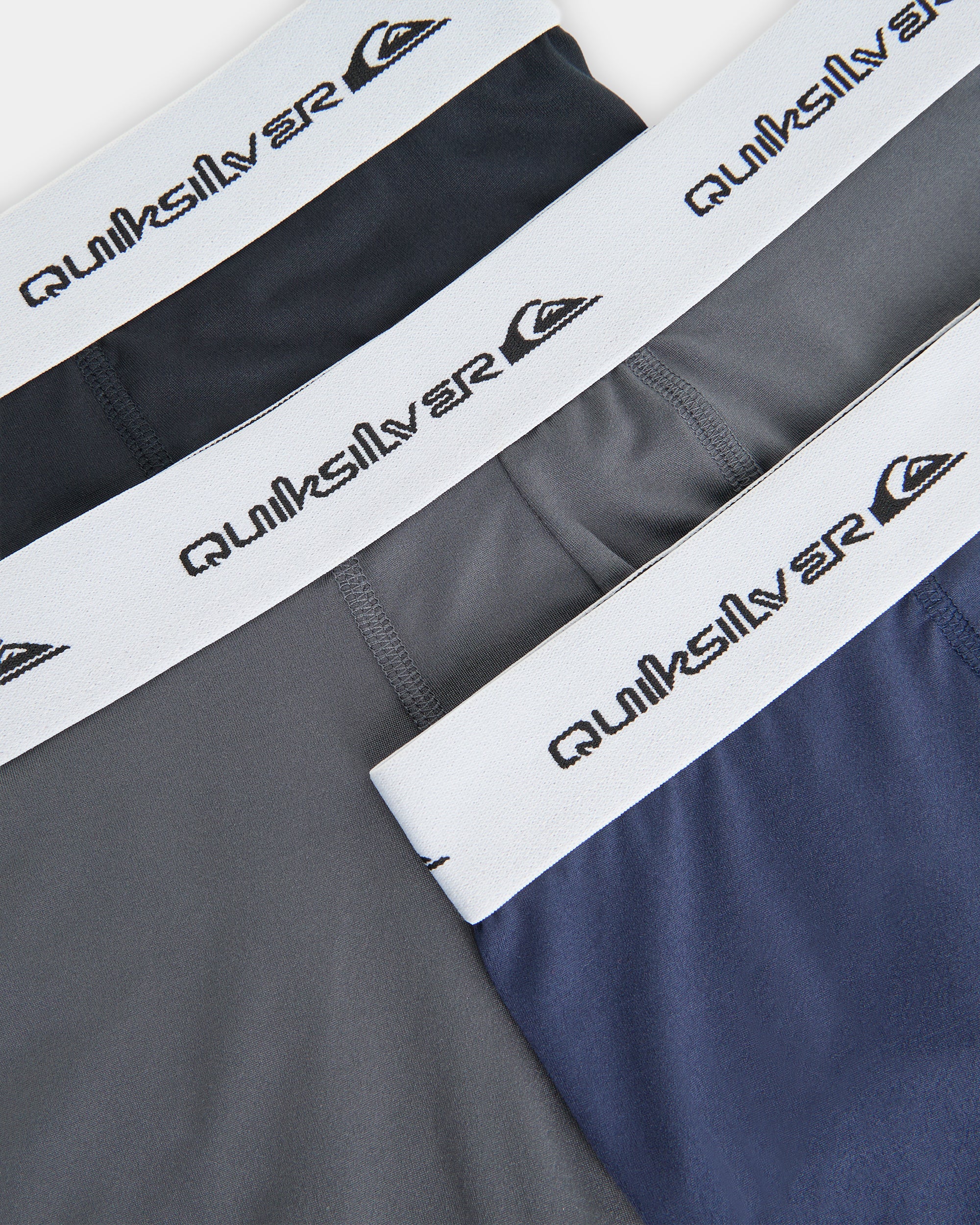 uqylw03004_quiksilver_blk_dtl1