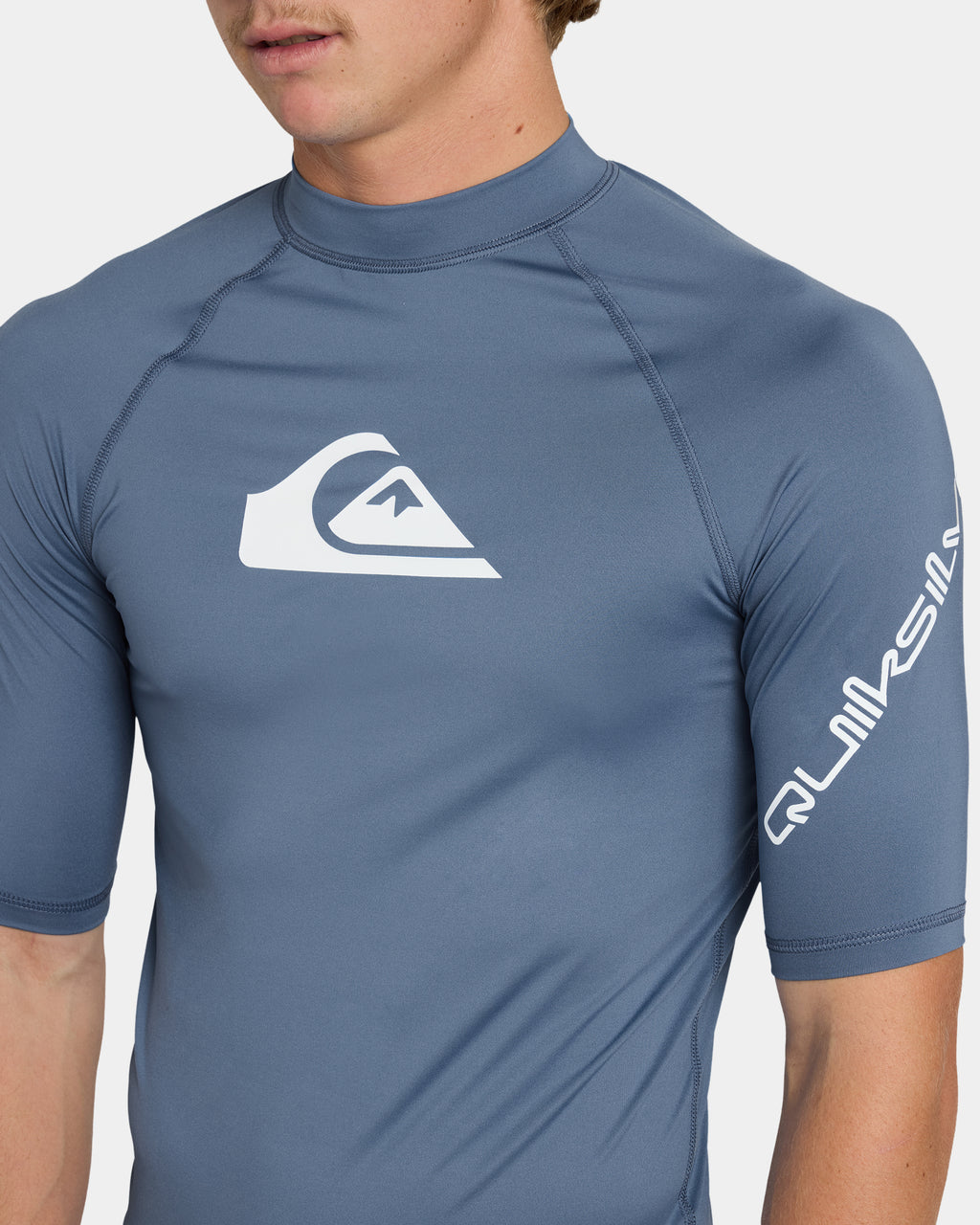 uqywr03152_quiksilver_bnd0_dtl1