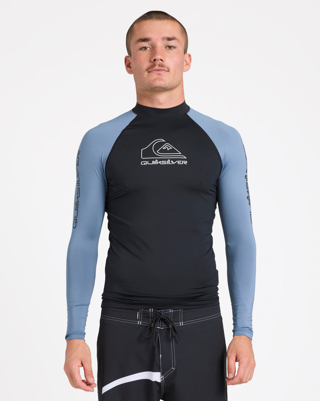 uqywr03168_quiksilver_bnd0_frt1