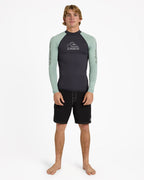uqywr03168_quiksilver_ghg0_frt9