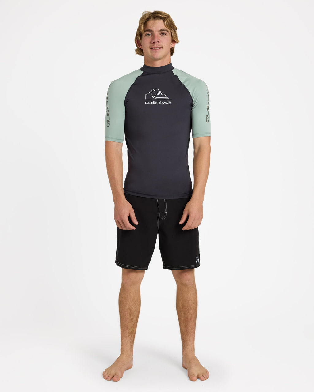 uqywr03169_quiksilver_ghg0_frt9