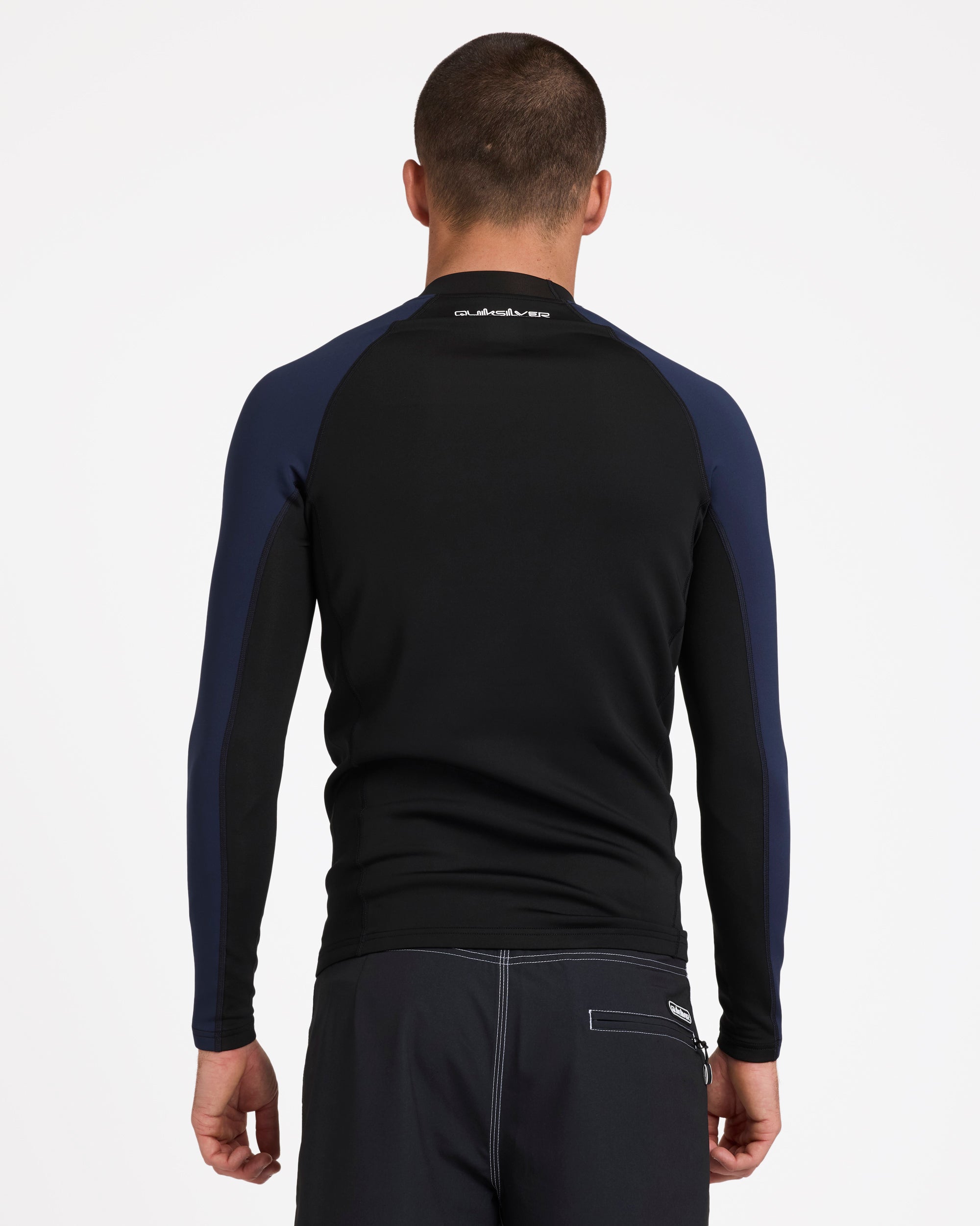 uqywr03179_quiksilver_xkkb_bck1