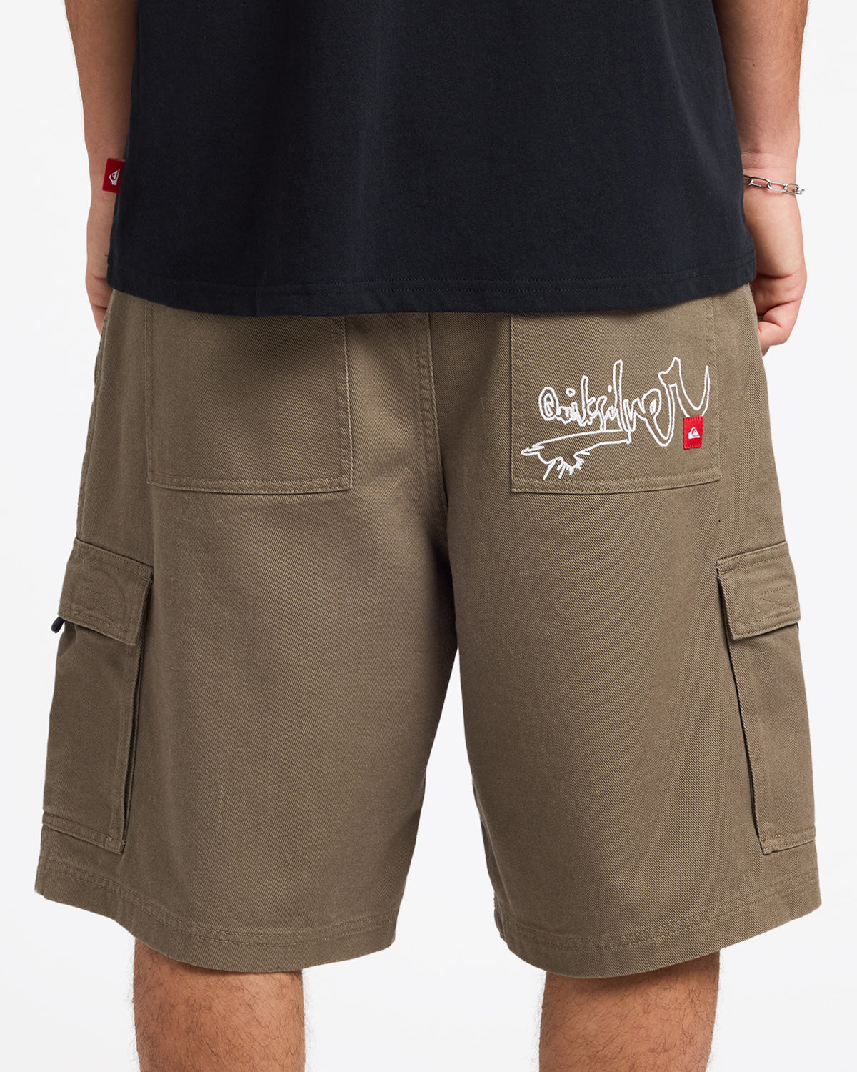 04S WALKSHORT 21