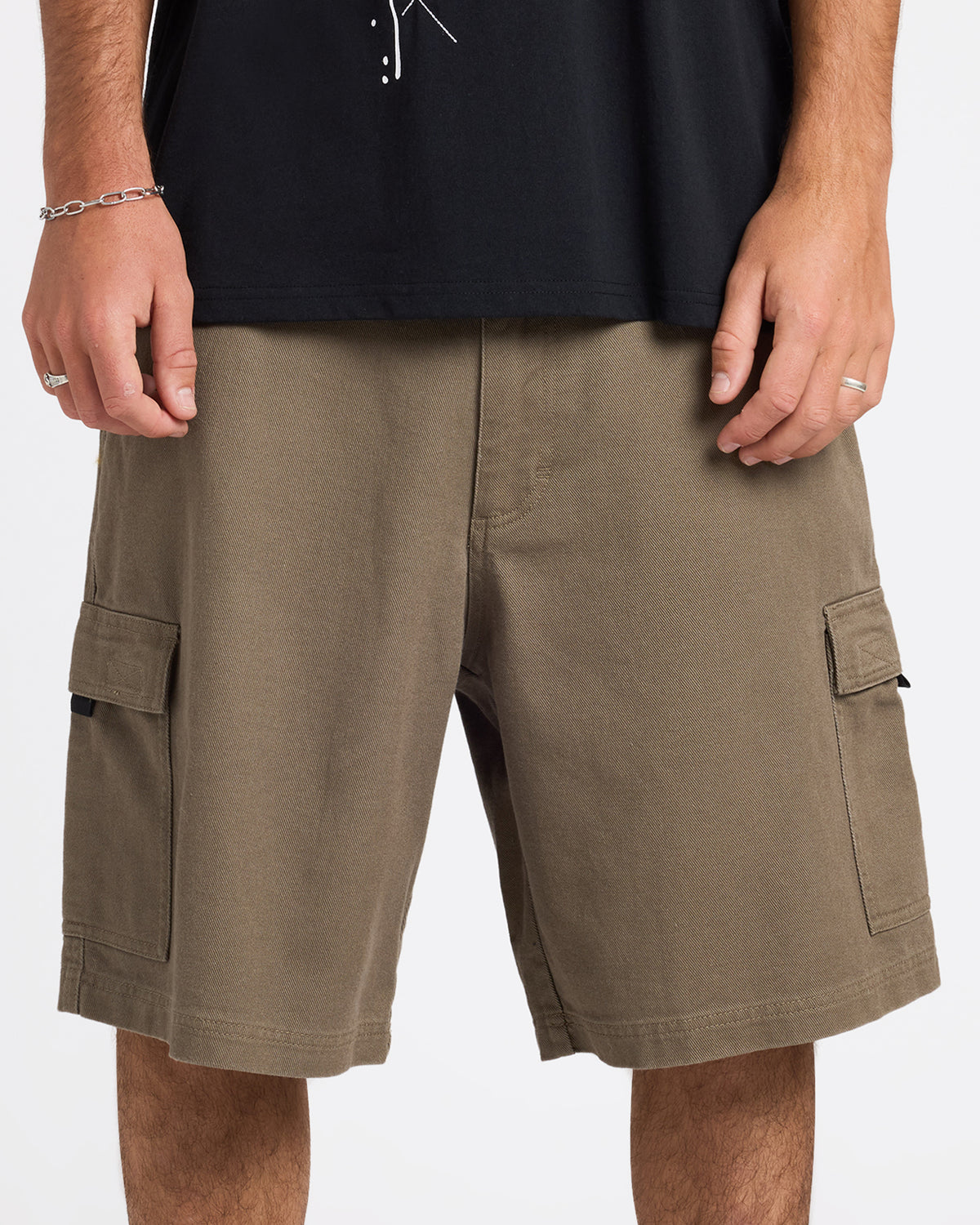 04S WALKSHORT 21