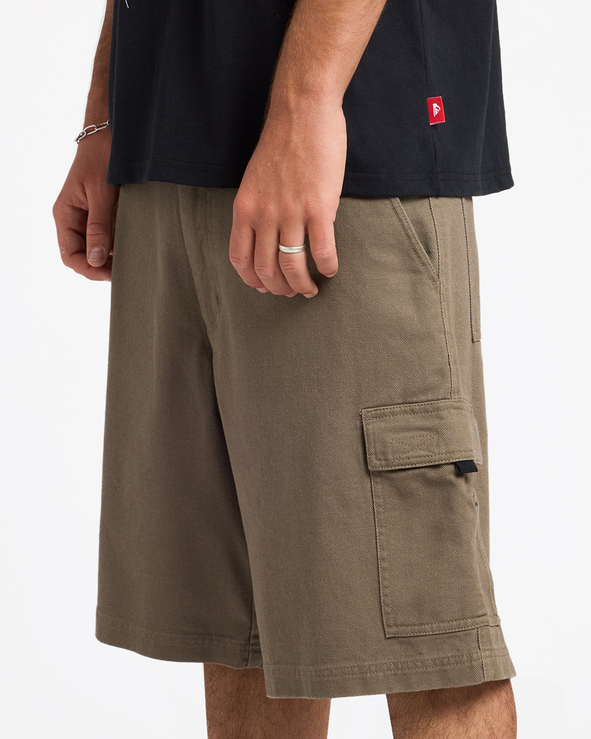 04S WALKSHORT 21