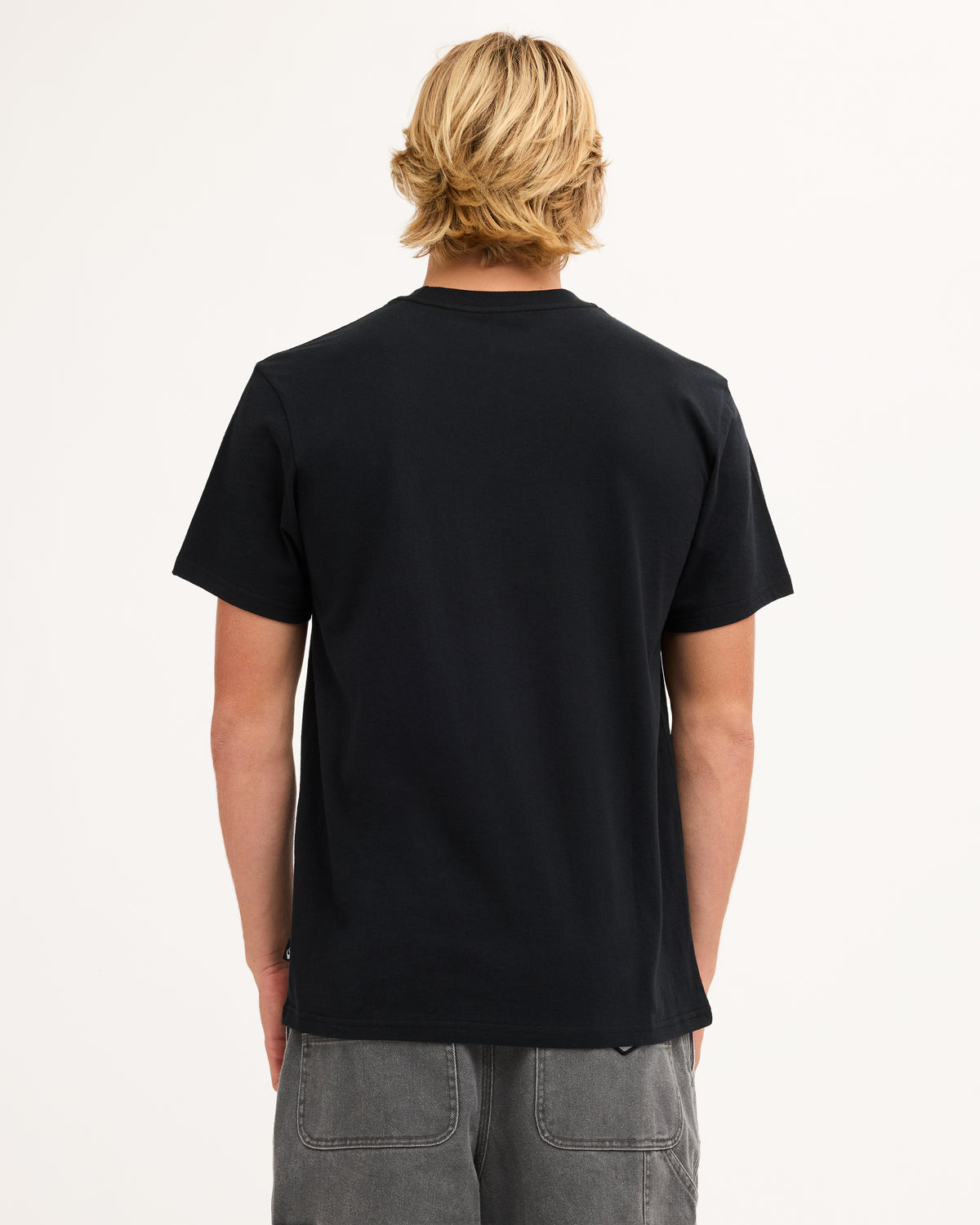 MAGNET SS TEE (BLK)