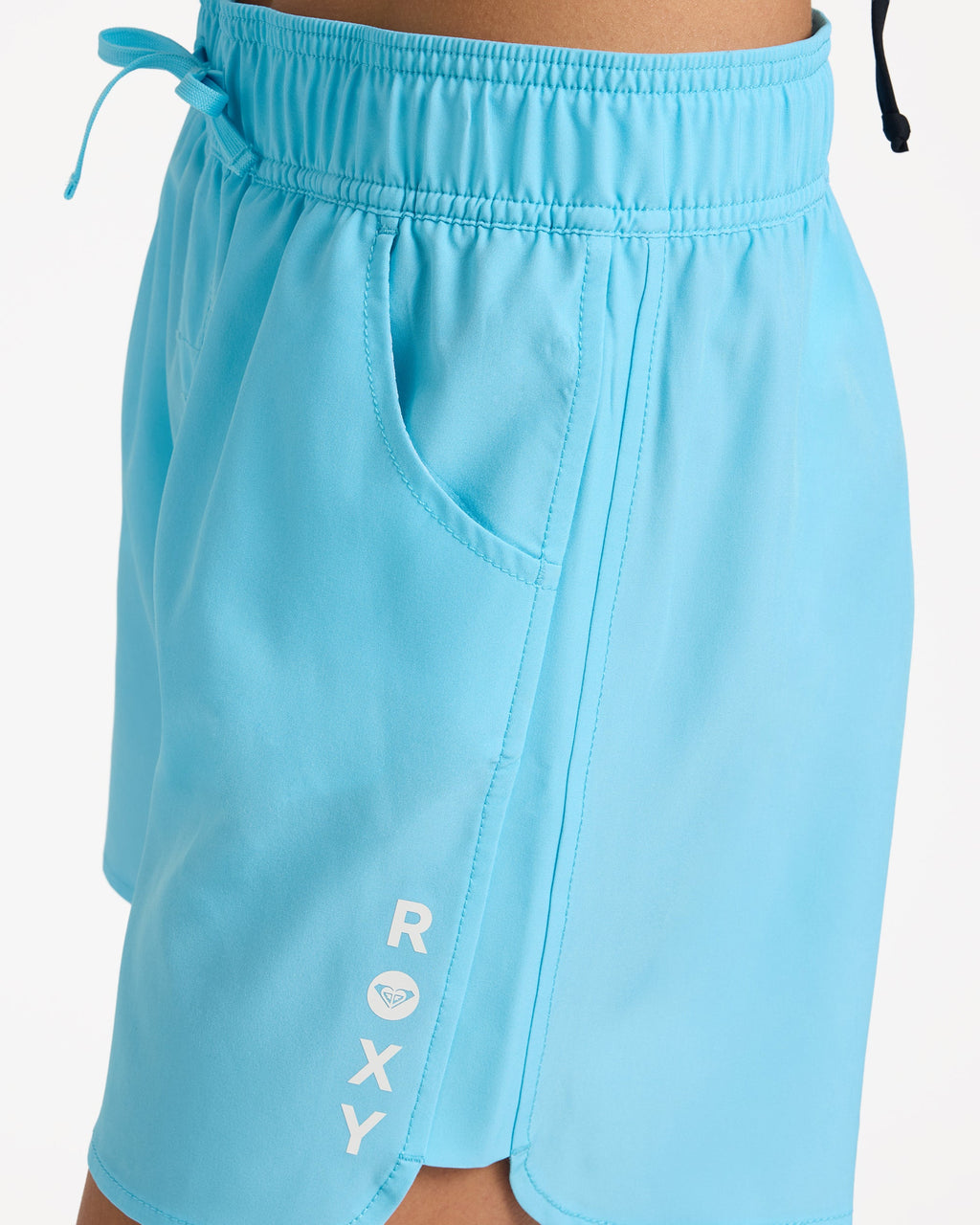urjbs03025_roxy_bma0_dtl1