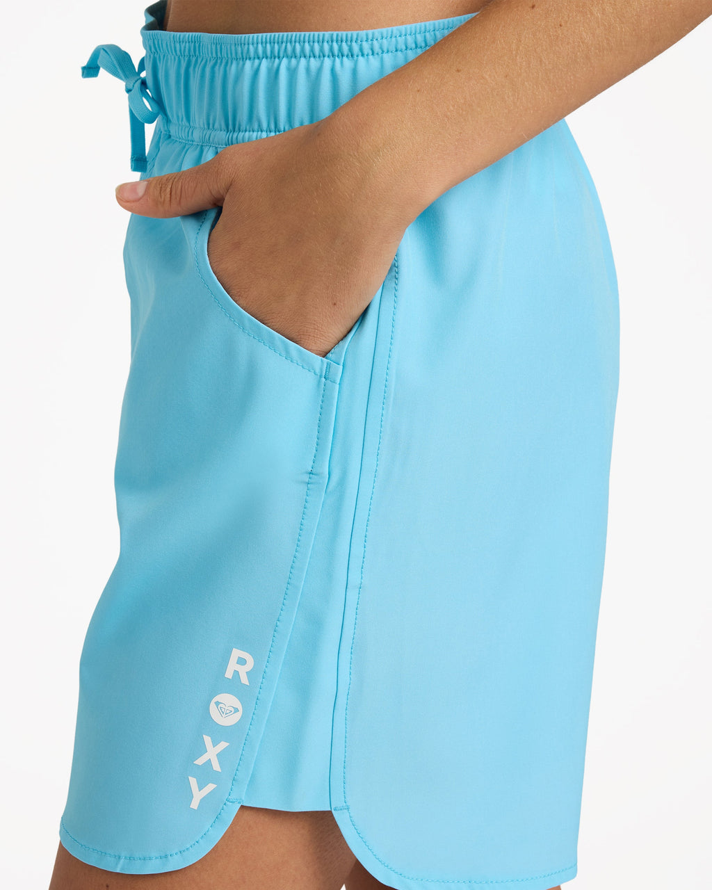 urjbs03026_roxy_bma0_dtl1