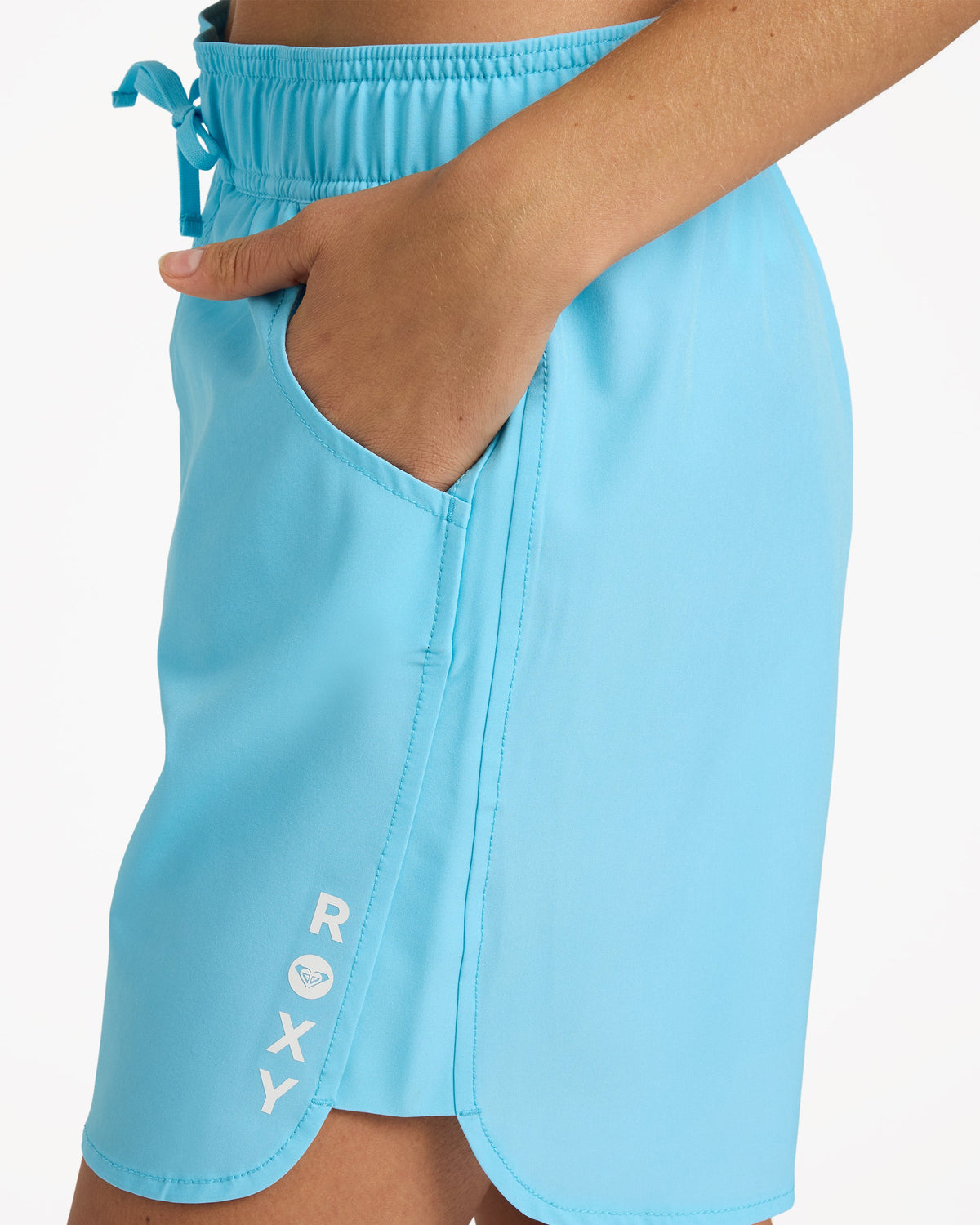 urjbs03026_roxy_bma0_dtl1