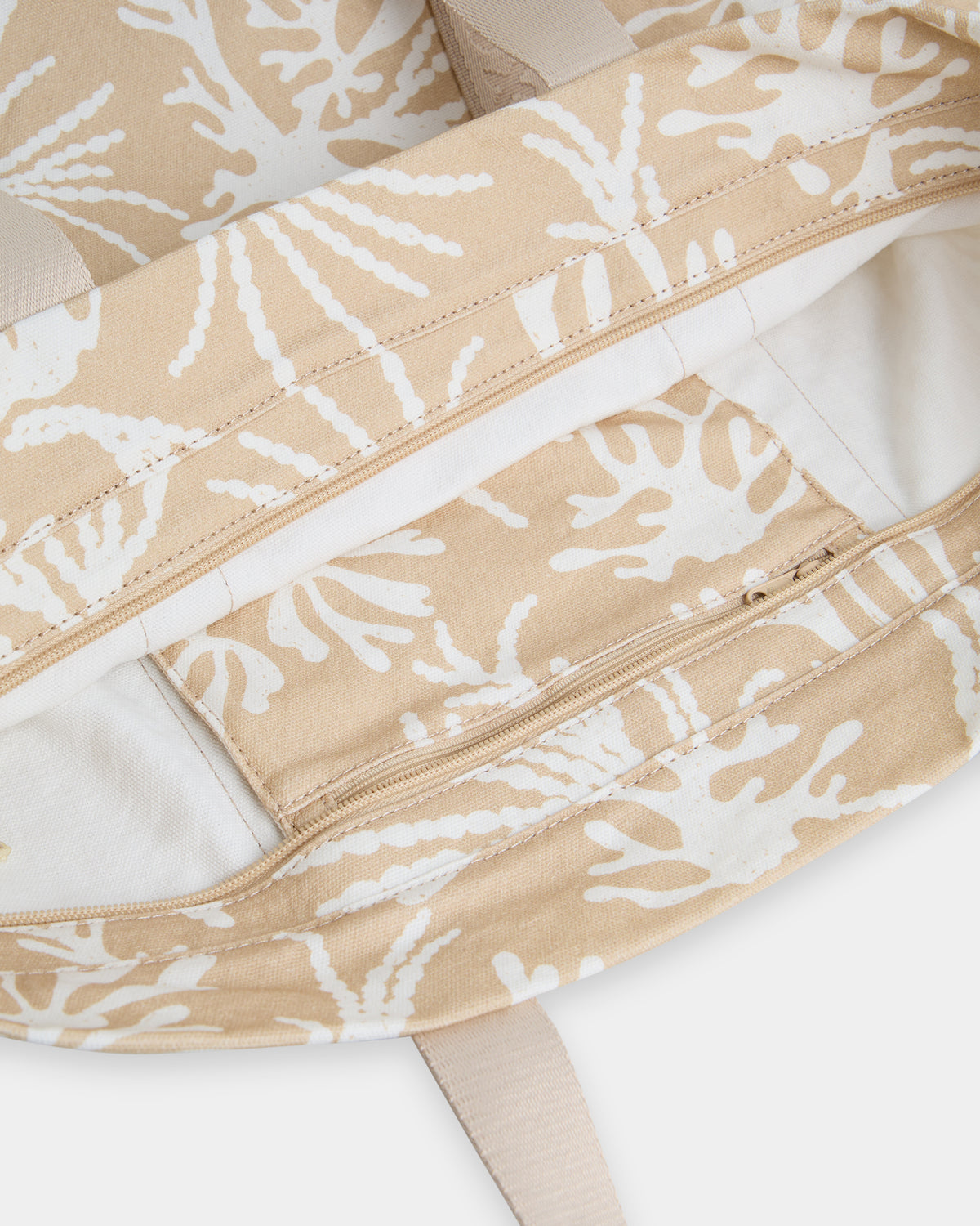CORAL COVE TOTE
