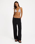 urjnp03079_roxy_blk_frt1_8f85c71d-7f74-4e2b-b0cf-ebdf5c88e4d1
