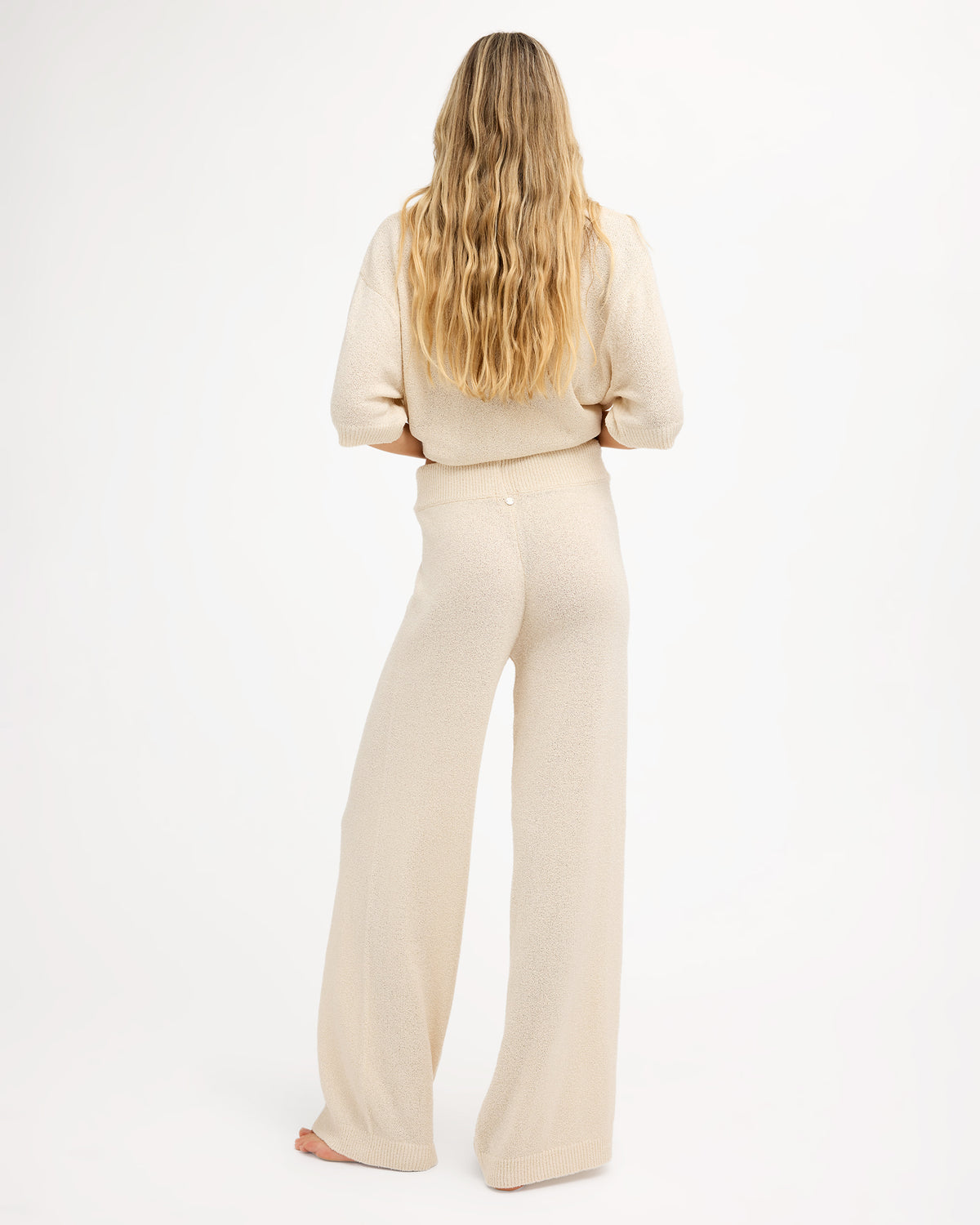 urjnp03113_roxy_tgj0_bck1