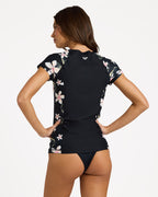 urjwr03275_roxy_xwgb_bck1