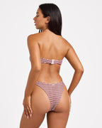 DAPHNE HL CHEEKY