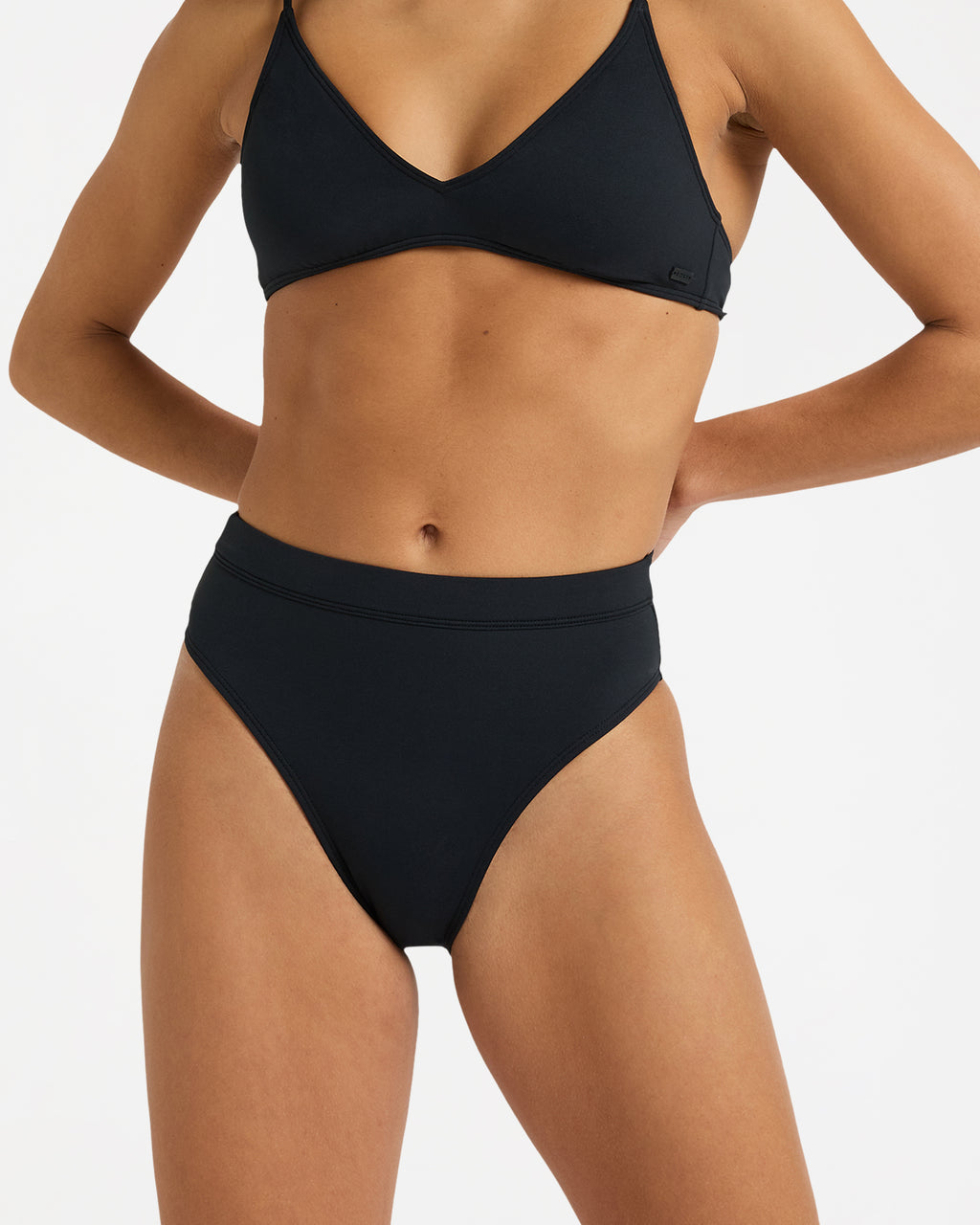 urjx403242_roxy_blk_frt4