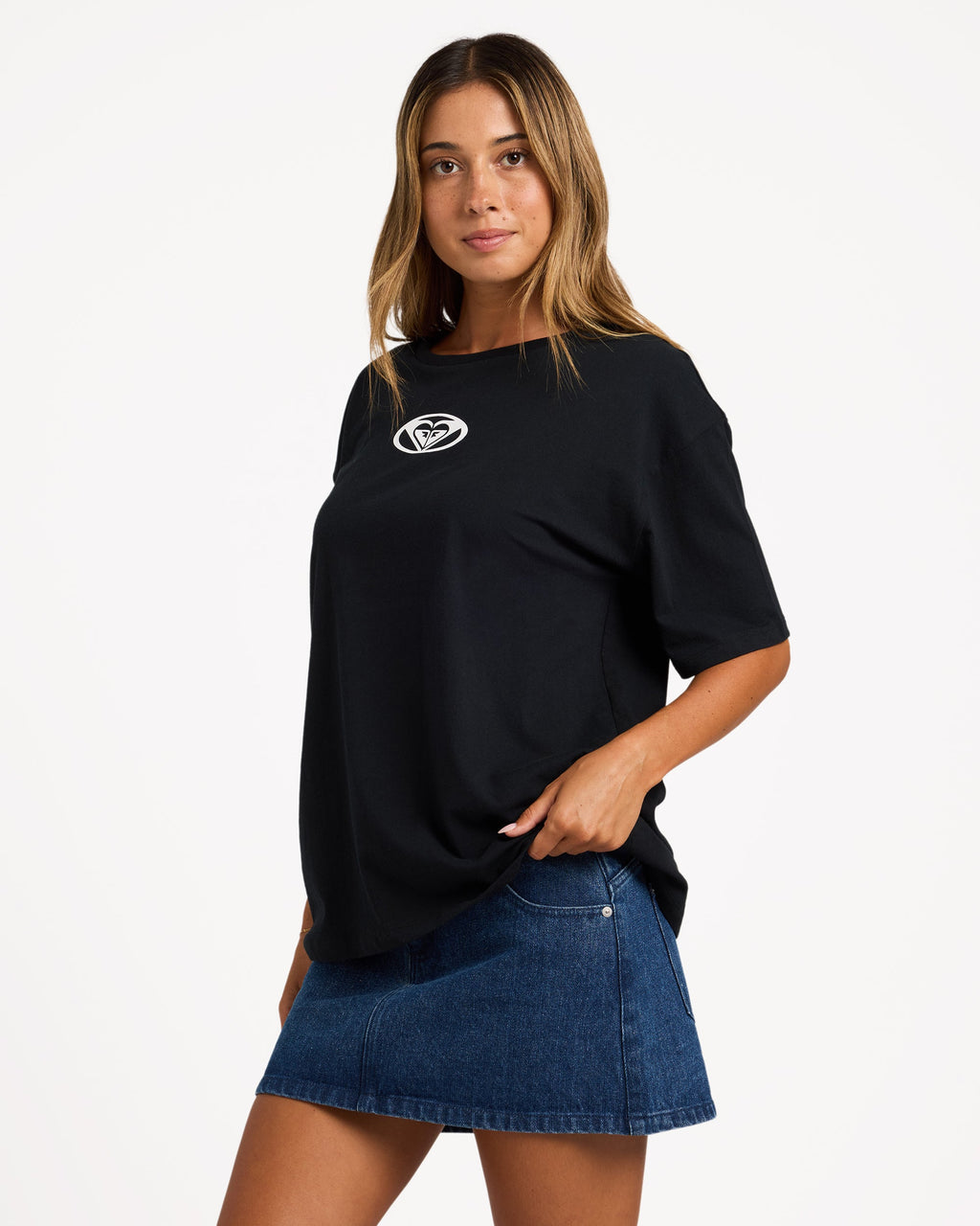 urjzt03984_roxy_blk_sd1
