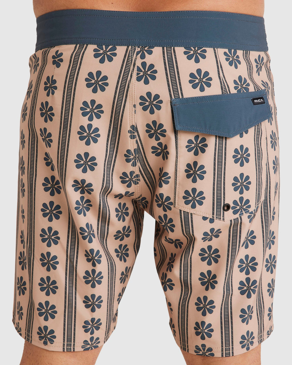 Mens Daisied 18" Boardshorts