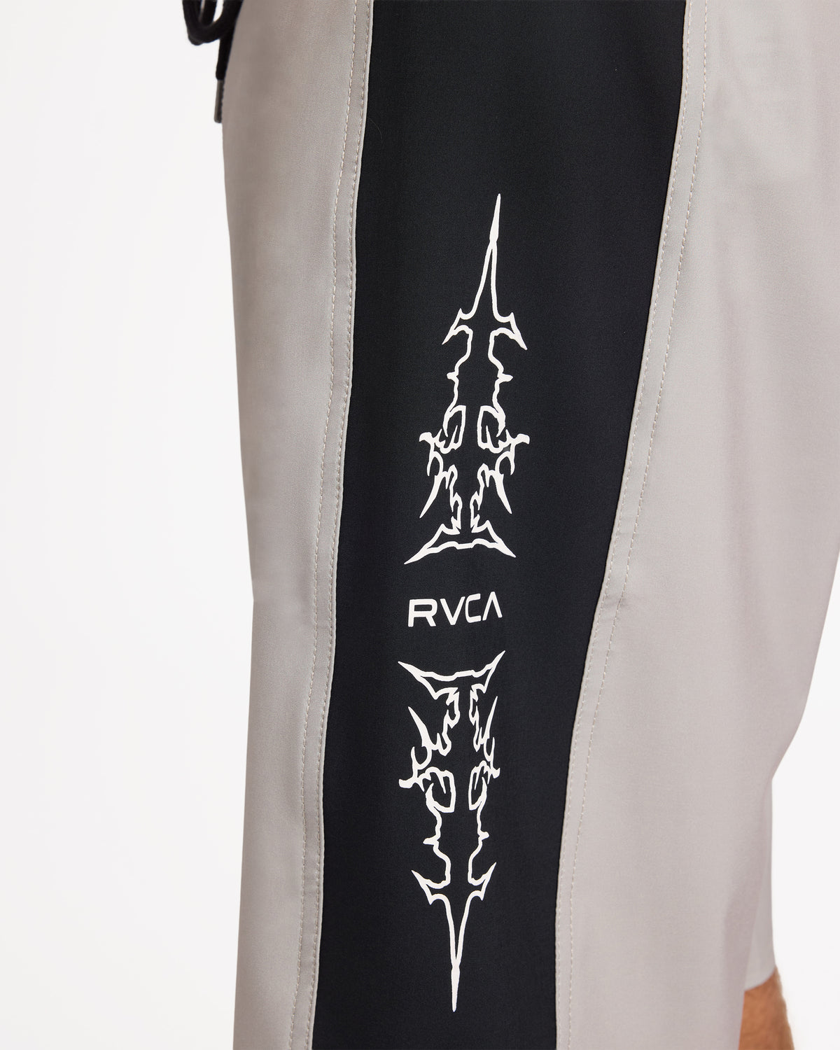 SYMMETRY BOARDSHORT