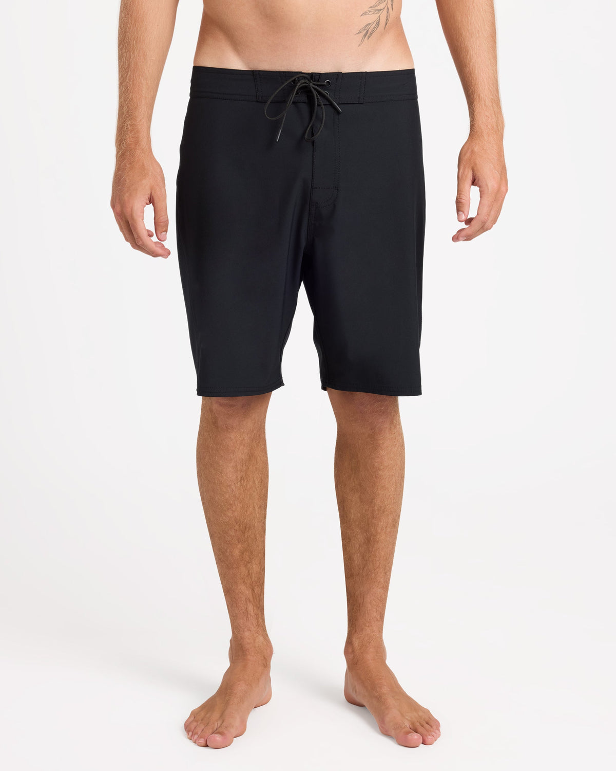 uvybs00170_rvca_blk_frt1