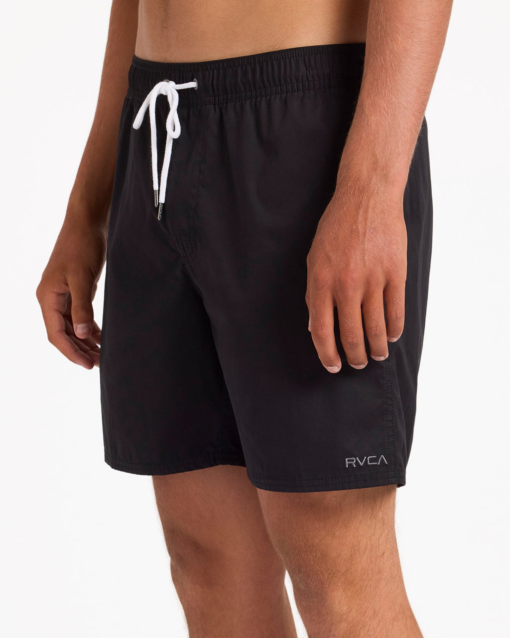 uvyhy03001_rvca_blk_sd6