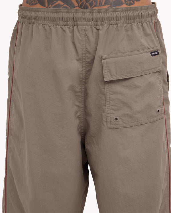 MOMENTUM BOARDSHORT 24