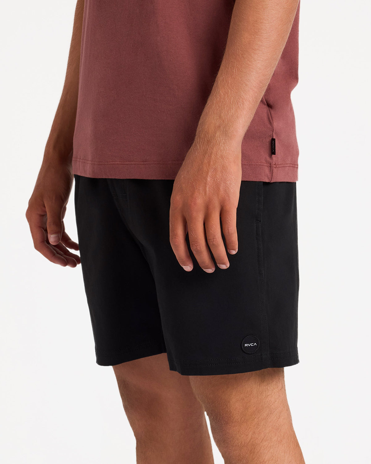 uvyws00150_rvca_blk_sd6