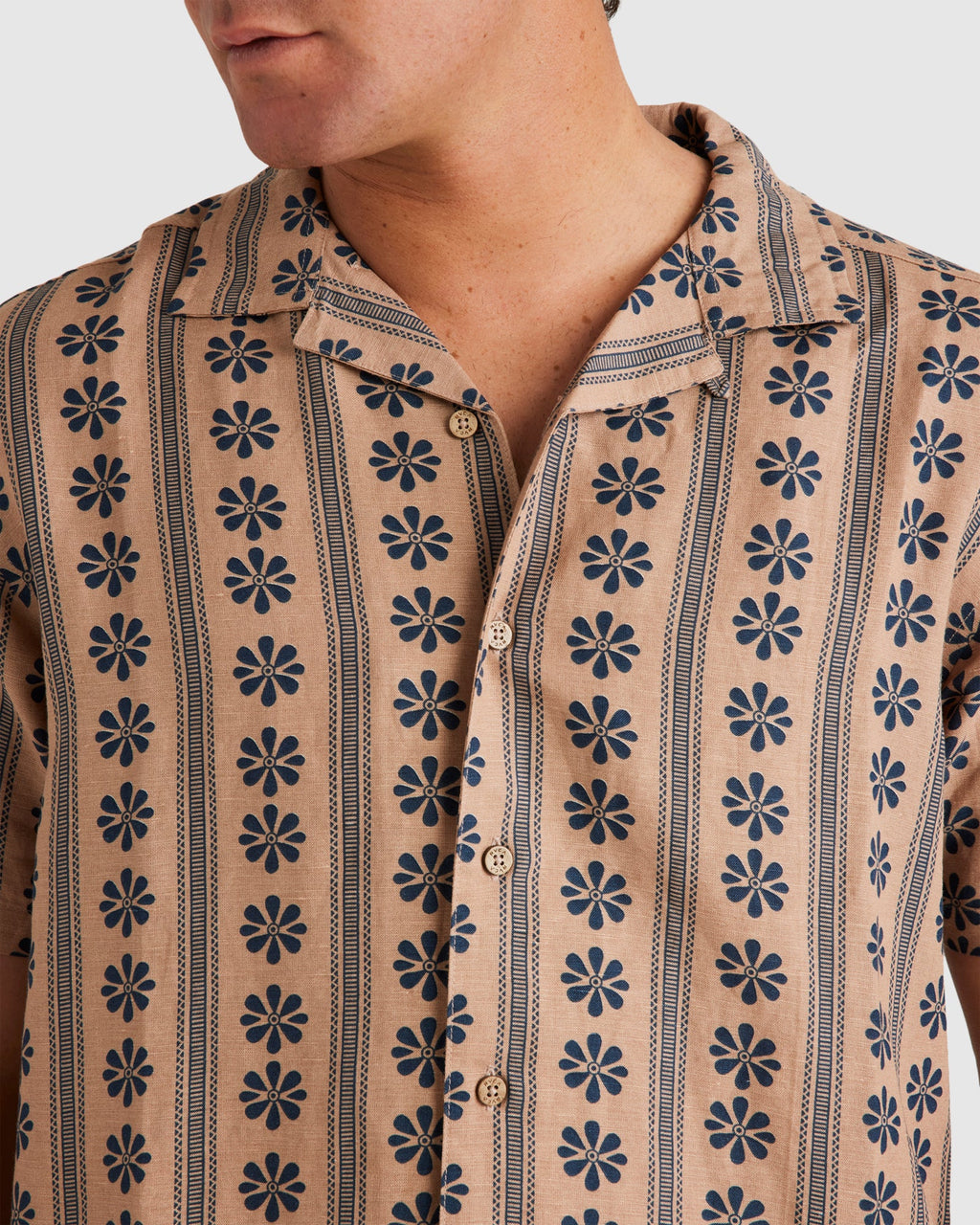 Mens Daisied Short Sleeve Shirt