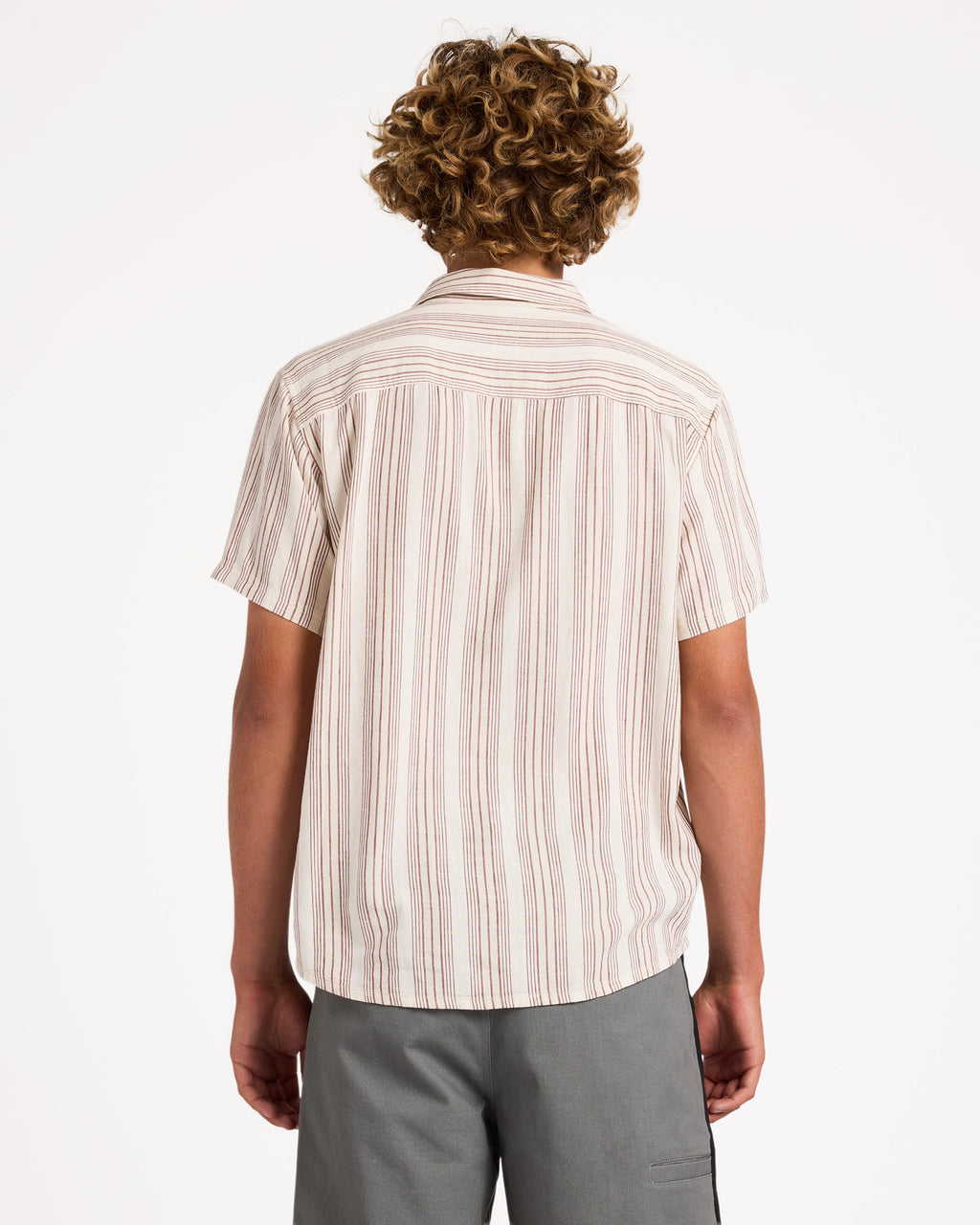 uvywt00218_rvca_nat_bck1