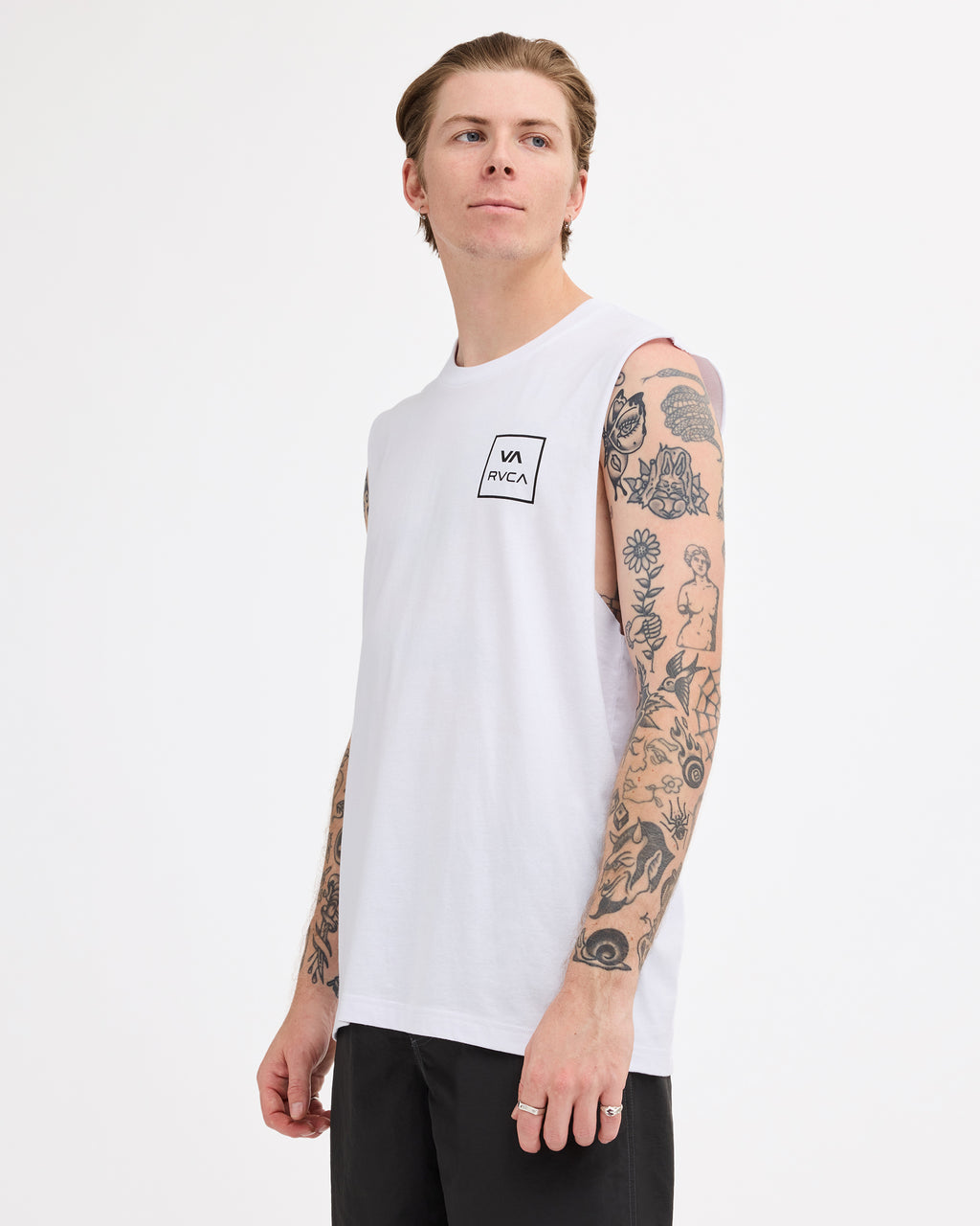 uvyzt00160_rvca_wht_sd1