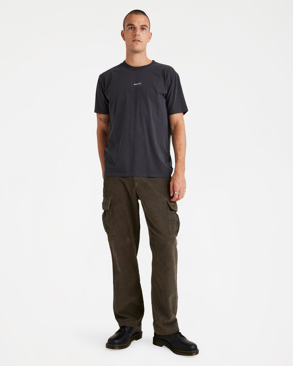 uvyzt00890_rvca_kta0_frt9