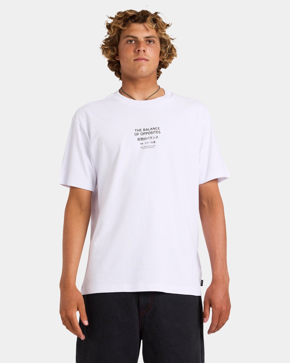 uvyzt00997_rvca_wht_frt1