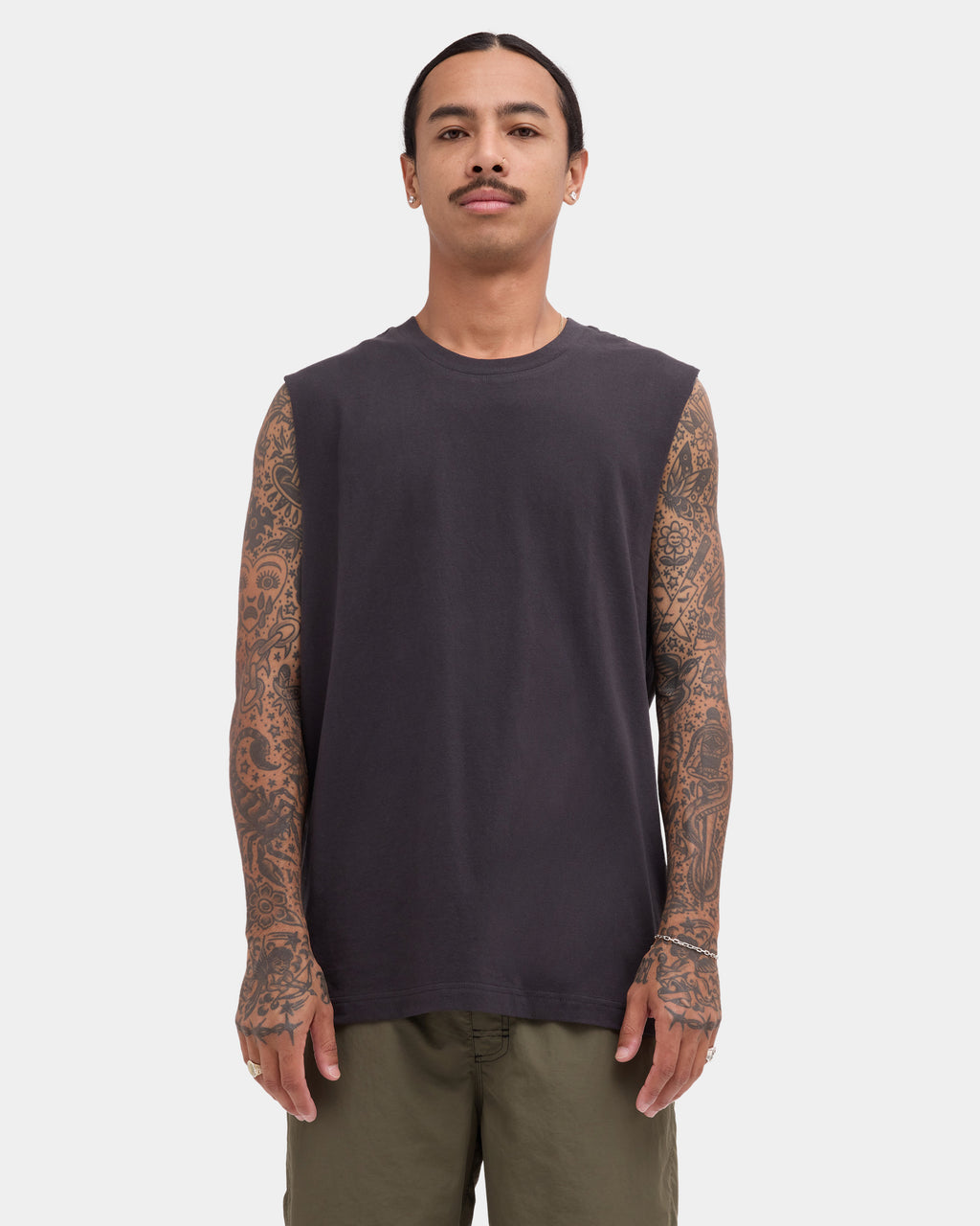 RVCA STANDARD MUSCLE