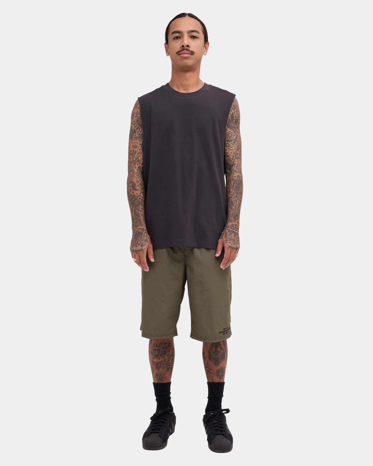 RVCA STANDARD MUSCLE
