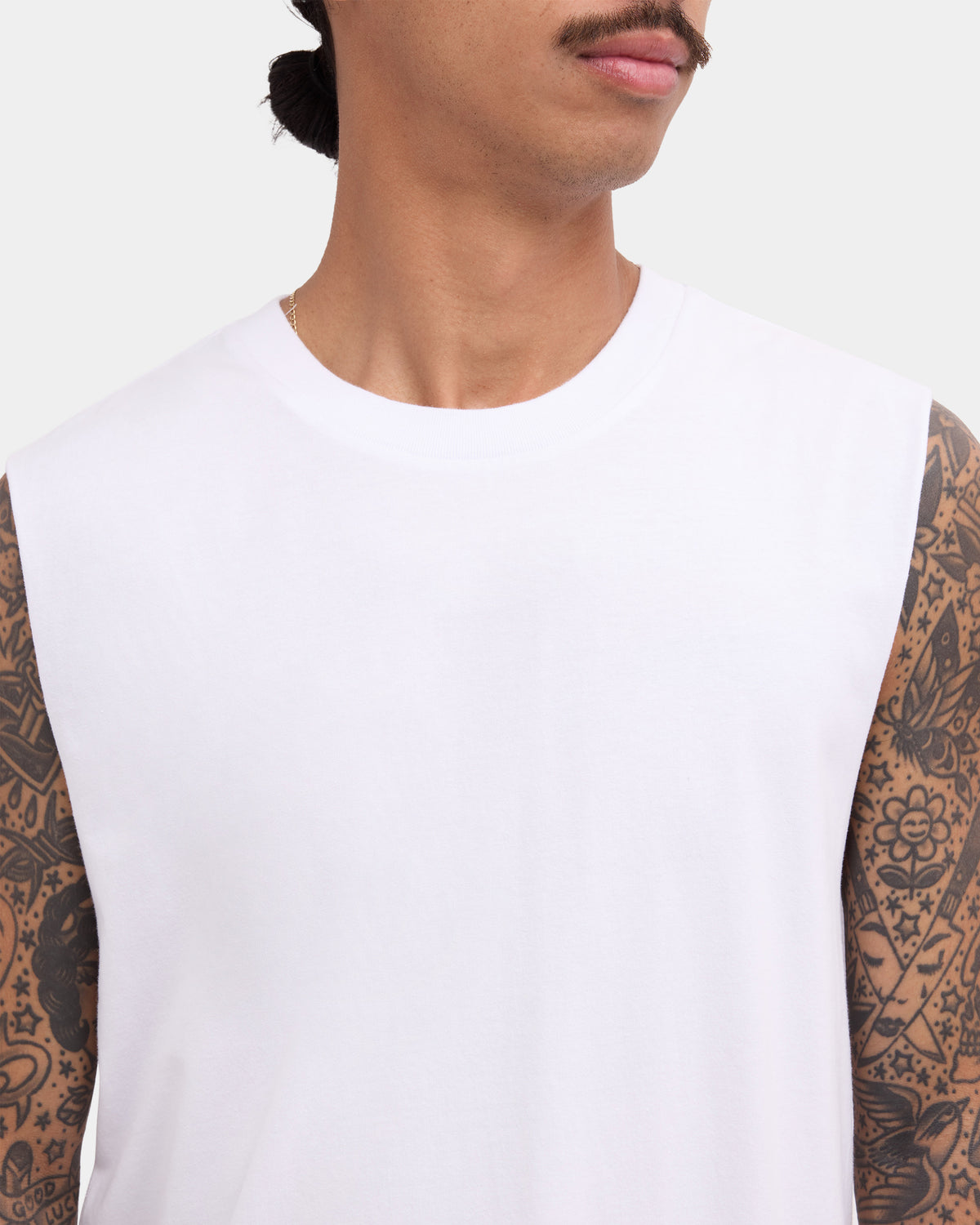 RVCA STANDARD MUSCLE