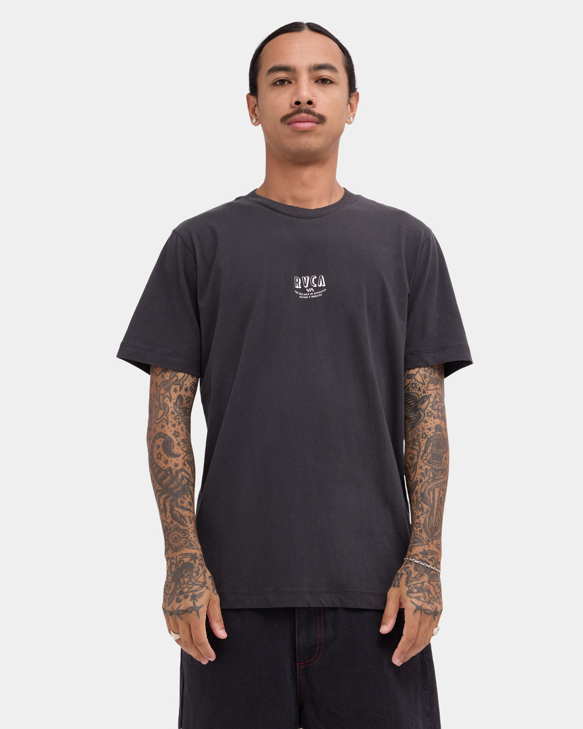 HUSTLE SS TEE (BLK)