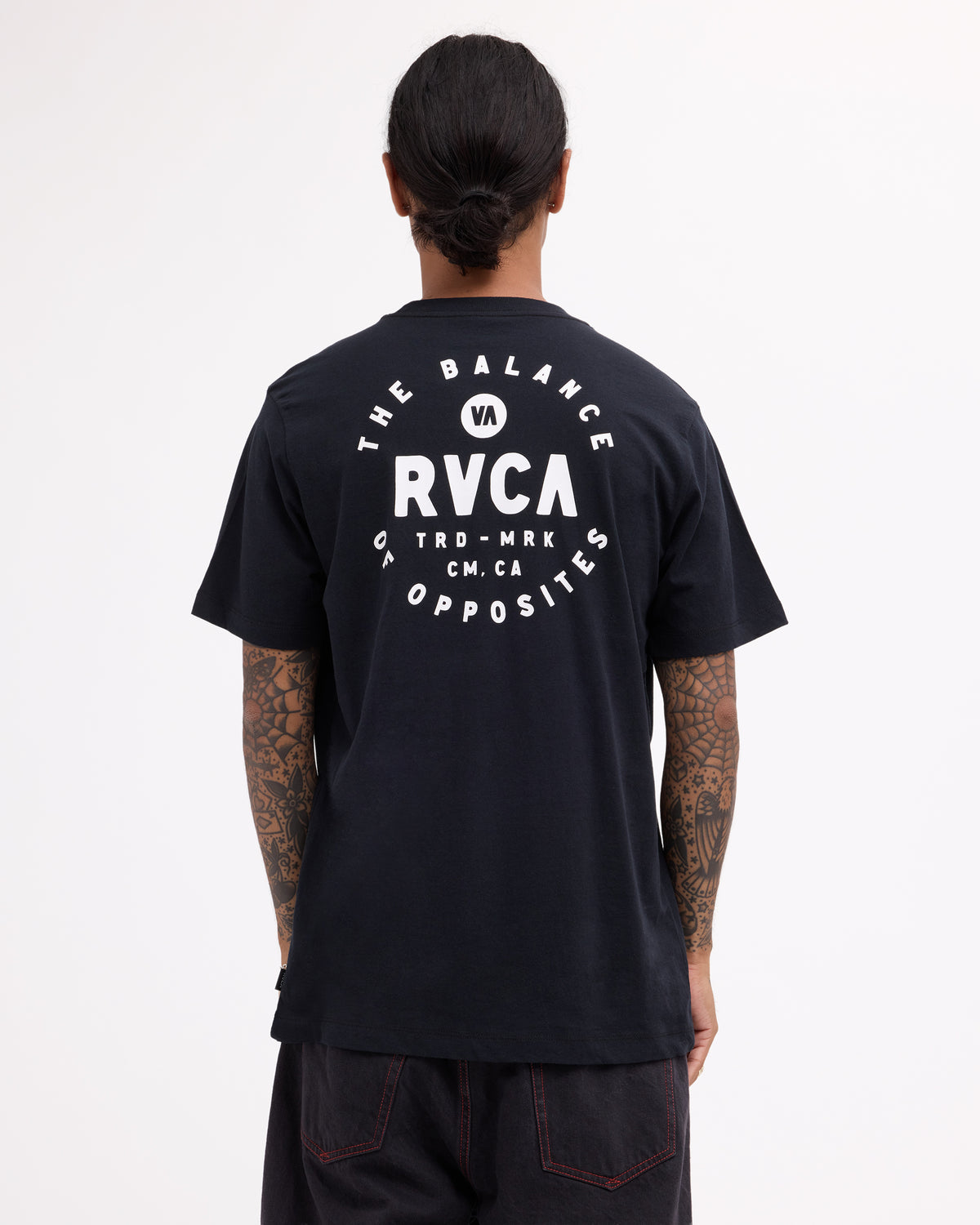 REACH (BLK)
