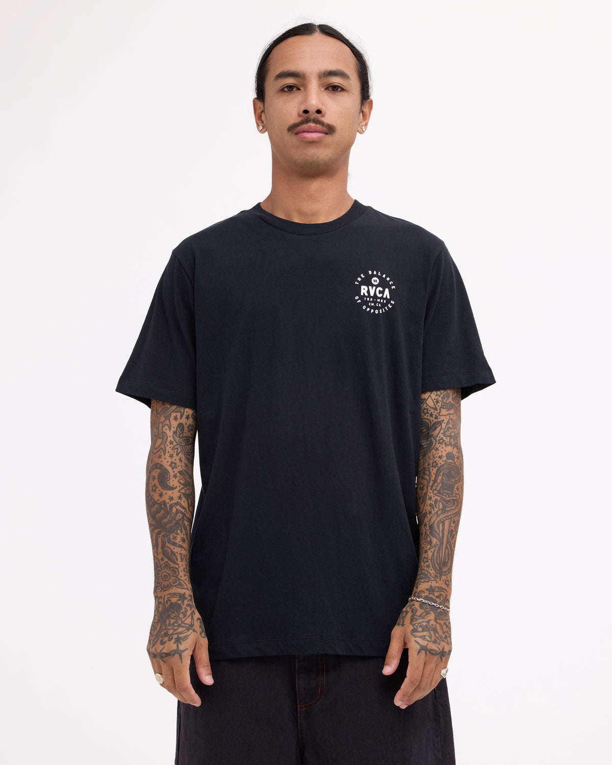 REACH (BLK)