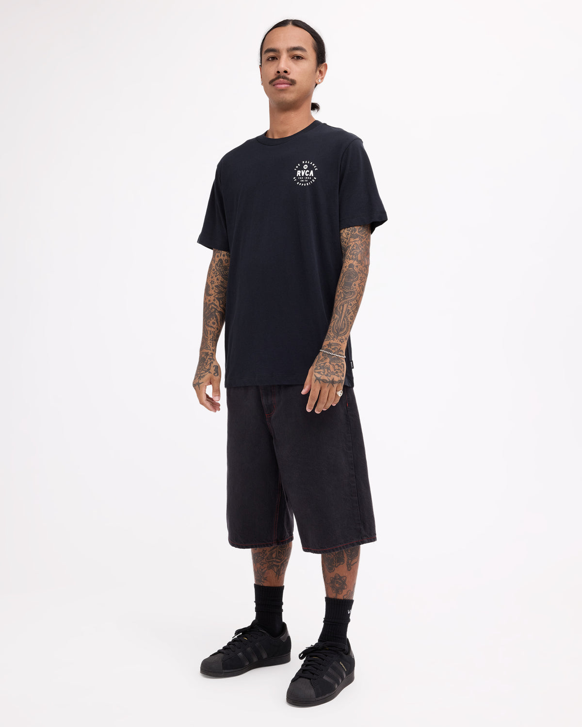 REACH (BLK)