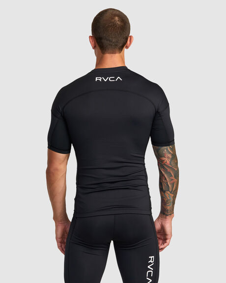 COMPRESSION - TECHNICAL SHORT SLEEVE TOP FOR MEN