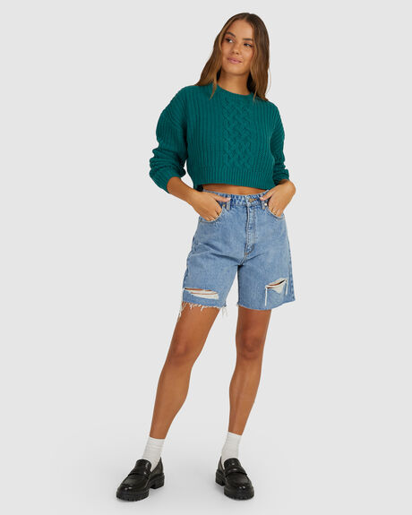 CABLED CROP SWEATER