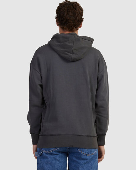 LANDED SLOUCH PULL ON HOOD